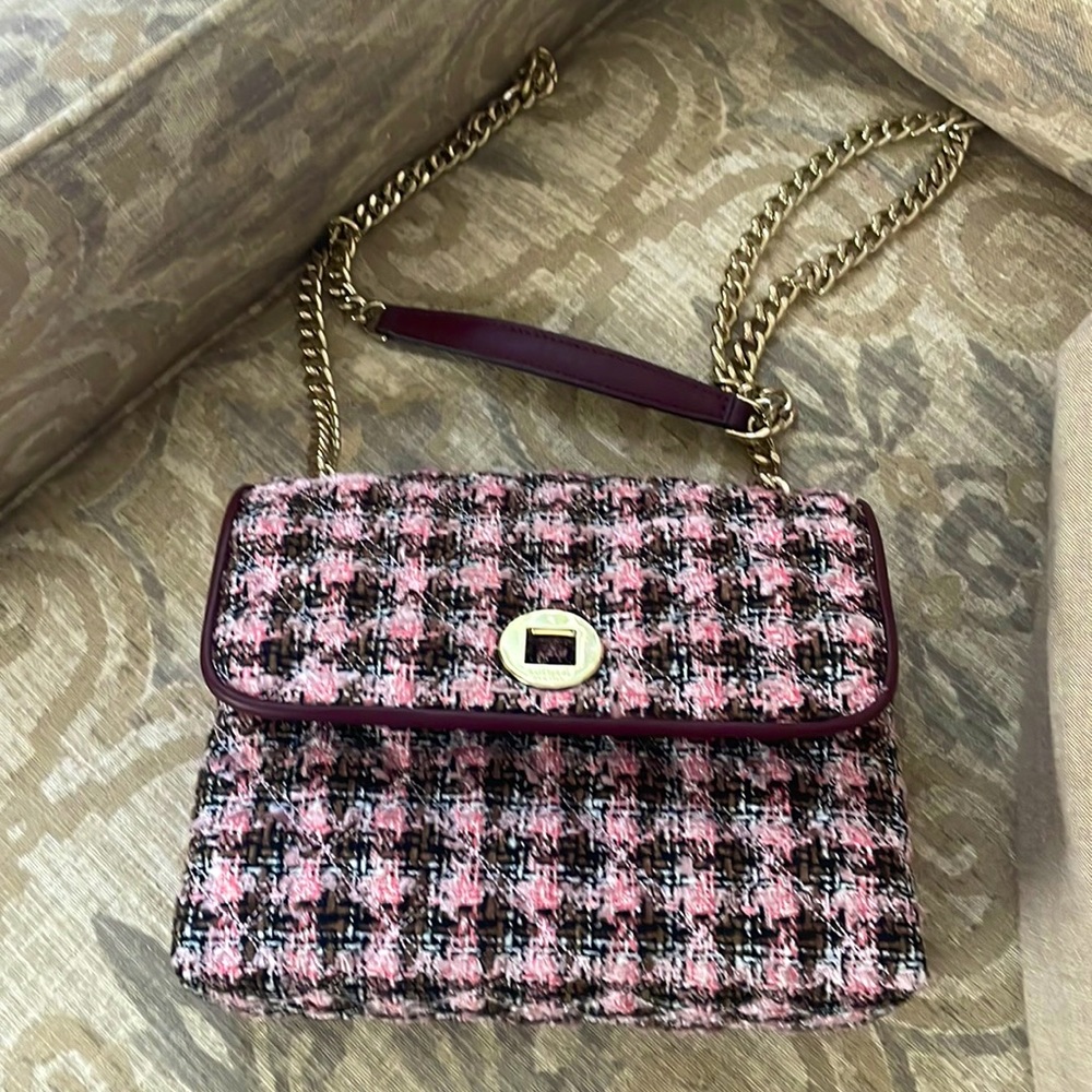 Kate spade small flap cross body purse. Brand new with tags.